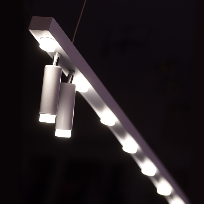 NETTO ΚΡΕΜΑΣΤΟ Φ/Σ LED 30W COB ΛΕΥΚΟ ΑΛΟΥΜΙΝΙΟ 3000K 2700LM 120X4XH139CM MAGNETO NETTO ΚΡΕΜΑΣΤΟ Φ/Σ LED 30W COB ΛΕΥΚΟ ΑΛΟΥΜΙΝΙΟ 3000K 2700LM 120X4XH139CM MAGNETO