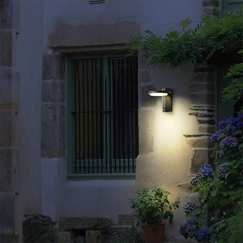 ^LED SMD WALL SENSOR LUMINAIRE 7W 440LM 145° 230V AC 3.000K DARK GREY CRI80 IP54 30.000HRS ^LED SMD WALL SENSOR LUMINAIRE 7W 440LM 145° 230V AC 3.000K DARK GREY CRI80 IP54 30.000HRS