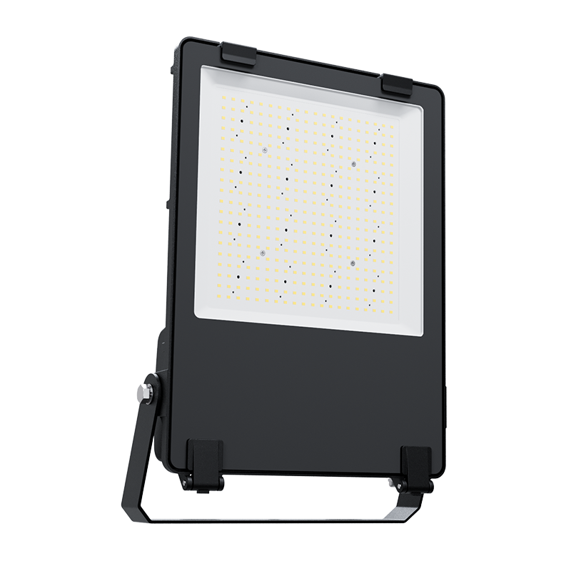 LED FLOODLIGHT,200W,100 – 277 V,CRI>70,31000LM,110° TEMPERED GLASS,5 YEARS WARRANTY,IP66,IK08,4000K
