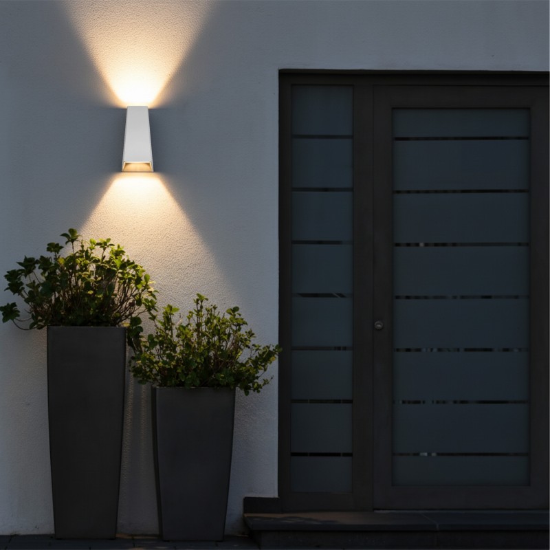 kelvo® FLUX KLV-101-0121 Μοντέρνο Φωτιστικό Τοίχου - Απλίκα LED 6W 750lm 30° AC 220-240V Αδιάβροχο IP65 Θερμό Λευκό 2700K - Bridgelux COB Chip & TÜV SÜD Driver - Λευκό Ματ - Μ5 x Π8.5 x Υ17cm - 5 Χρόνια Εγγύηση kelvo® FLUX KLV-101-0121 Μοντέρνο Φωτιστικό Τοίχου - Απλίκα LED 6W 750lm 30° AC 220-240V Αδιάβροχο IP65 Θερμό Λευκό 2700K - Bridgelux COB Chip & TÜV SÜD Driver - Λευκό Ματ - Μ5 x Π8.5 x Υ17cm - 5 Χρόνια Εγγύηση